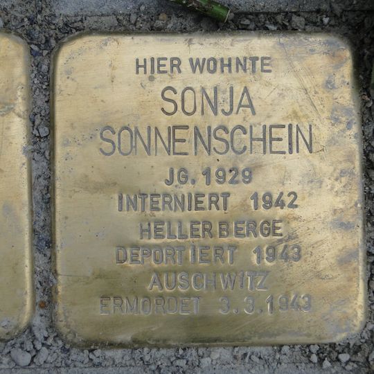 Stolperstein en memoria de Sonja Sonnenschein
