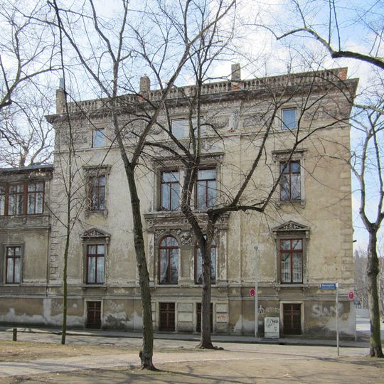 Mietvilla at 28 Chopin Street