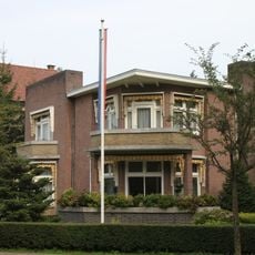 Dubbel landhuis in kubistisch-expressionistische stijl