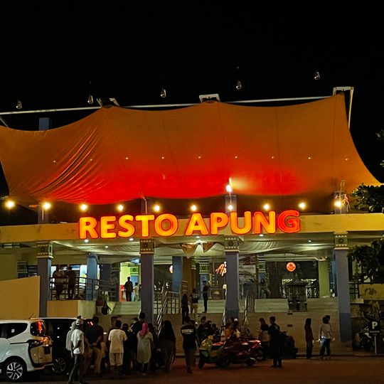 Restoran Apung Muara Angke
