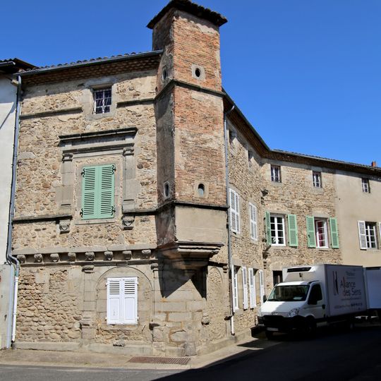 Maison avec tourelle