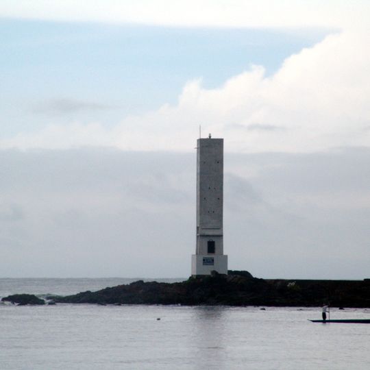 Contas Lighthouse