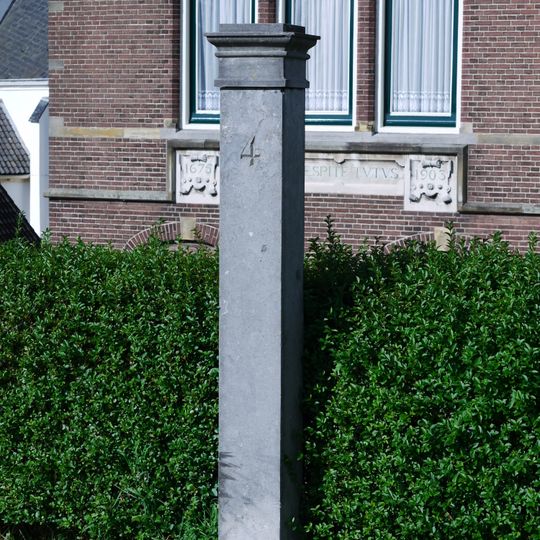 Dijkbewakingspaal nummer 4