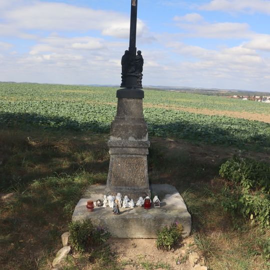 Kříž nad Vícenickým žlebem
