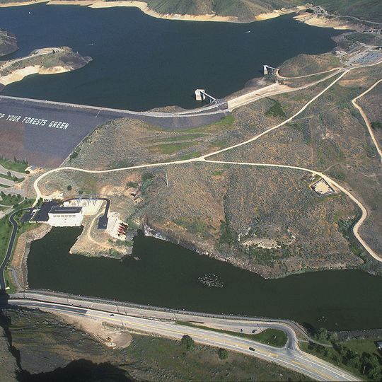 Lucky Peak Dam