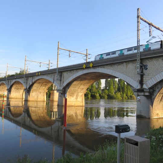 Pont ferroviaire de Maisons-Laffitte