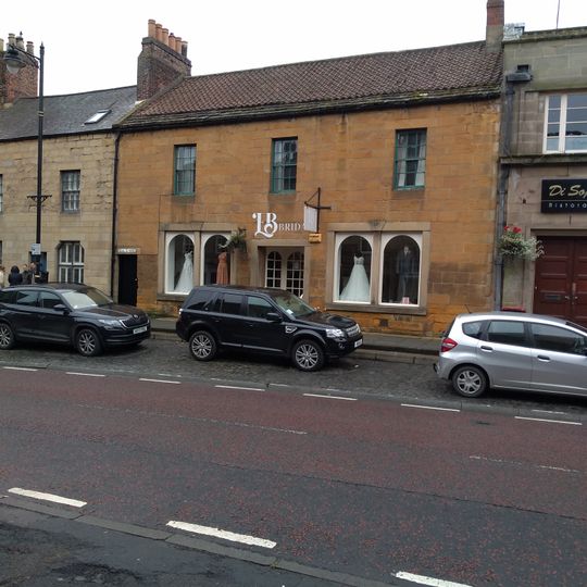 5 And 7, Bondgate Within