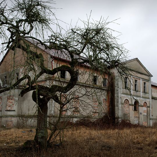 Zespół pałacowy w Konarzewie