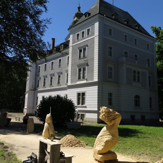 Zámek Chodová Planá