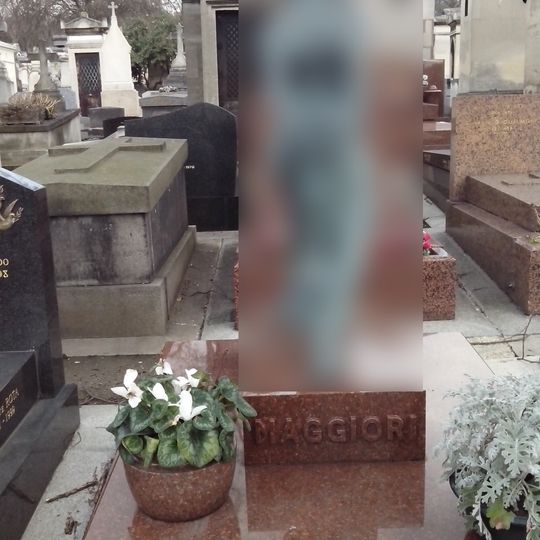 Grave of Maggiori