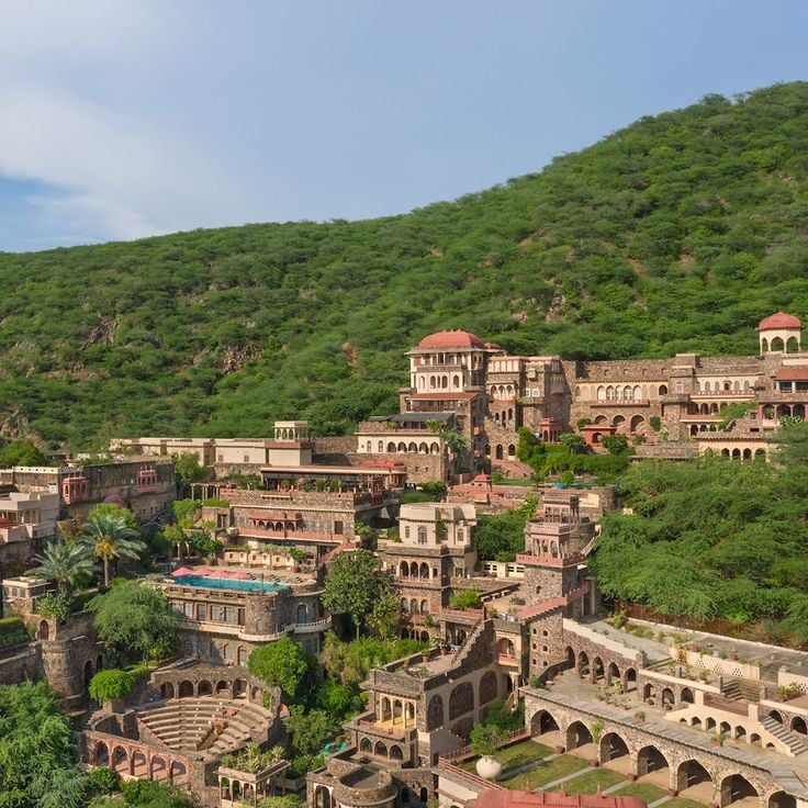 Neemrana Fort-Palace