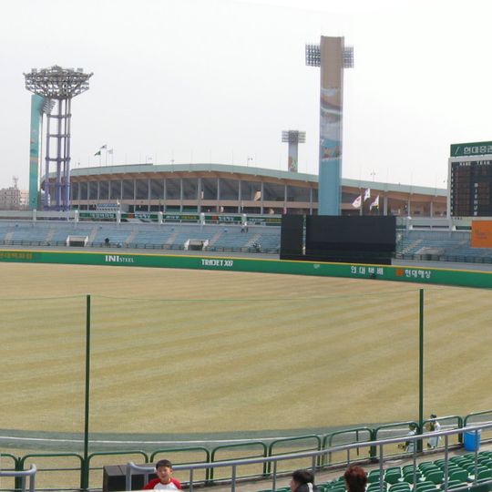Suwon Baseball Stadium