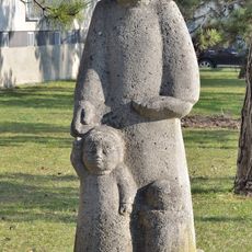 Mutter mit Kindern by Alfred Matzke