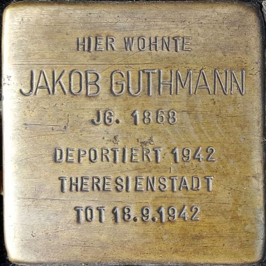 Stolperstein en memoria de Jakob Guthmann