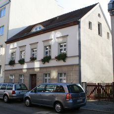 Wohnhaus & Nebengebäude Grimnitzstraße 8