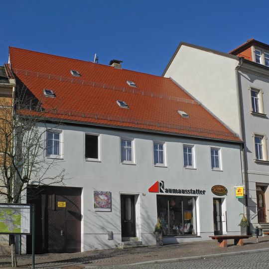 Wohnhaus in geschlossener Bebauung Markt 12