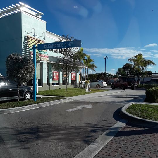 Pollo Tropical