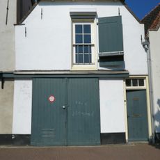 Pakhuis met puntgevel