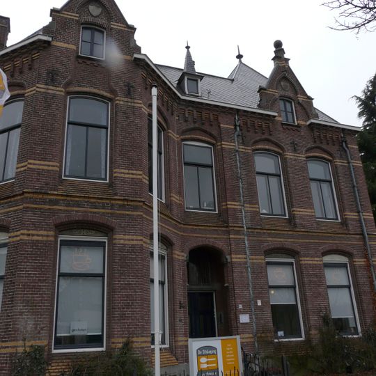 Pastorie, Sint-Laurentiuskerk