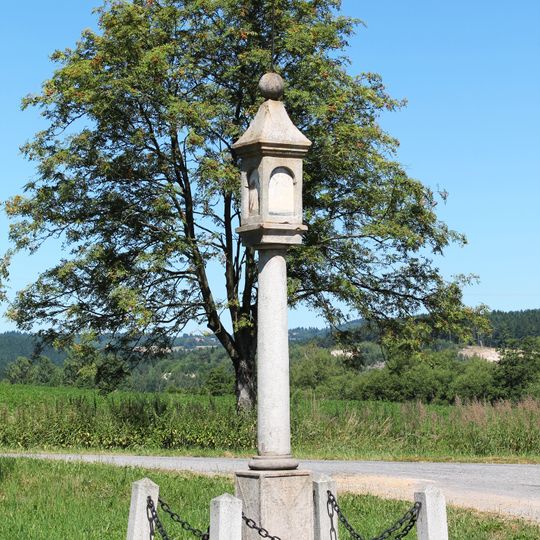 Column shrine west of Dobrá Voda