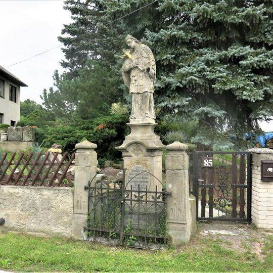 Socha svatého Jana Nepomuckého u domu 85 v Dobranově
