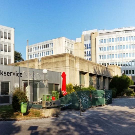 Wirtschaftskammer, WIFI Saalbau und Freundschaftsdenkmal Graz-Triest