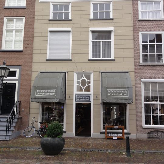 Rogstraat 45, Grave