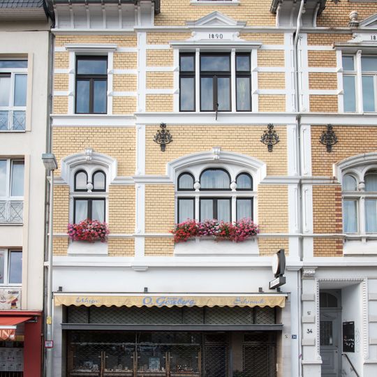 Maximilianstraße 36