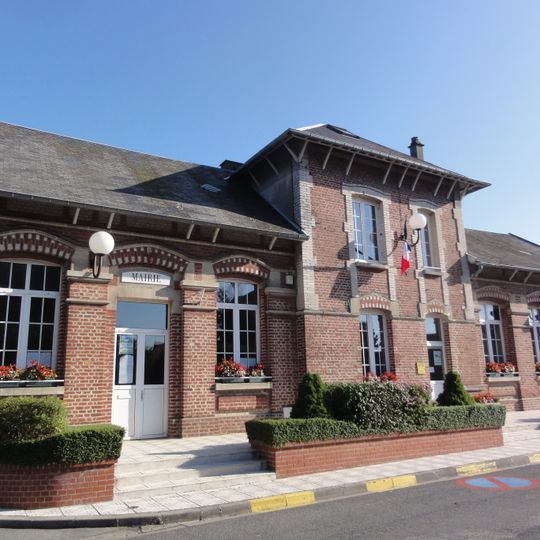 Neuville-Saint-Amand