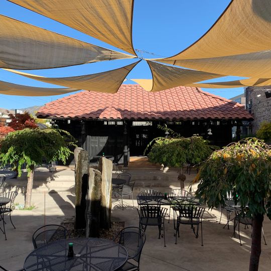 Sapa Bar & Grill