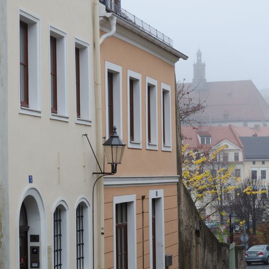 Wohnhaus in geschlossener Bebauung Jüdenstraße 8