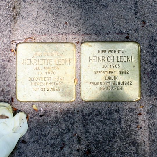 Stolperstein en memoria de Henriette Leoni