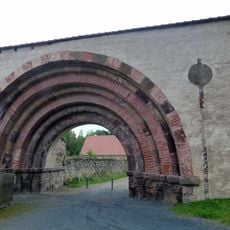 Einzeldenkmale der Sachgesamtheit Zisterzienserkloster Altzella: Ruinen der Klosterkirche, der Klausur (Reste des Sommerrefektoriums, des Dormitoriums einschließlich Kapelle, der Kapelle am Kapitelsaal sowie der Fundamente des Kreuzganges) und des A