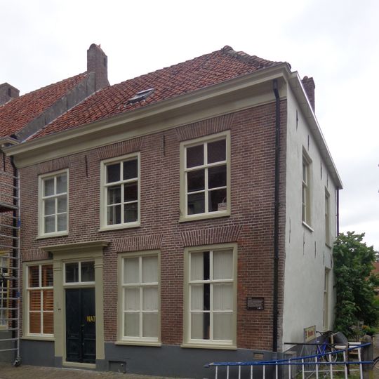 Herenstraat 8, Buren