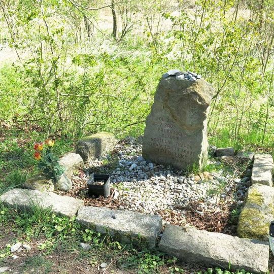 Pomník Jiřího Bělského u Dolanského rybníku