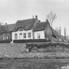 Groenewal 34, Heukelum