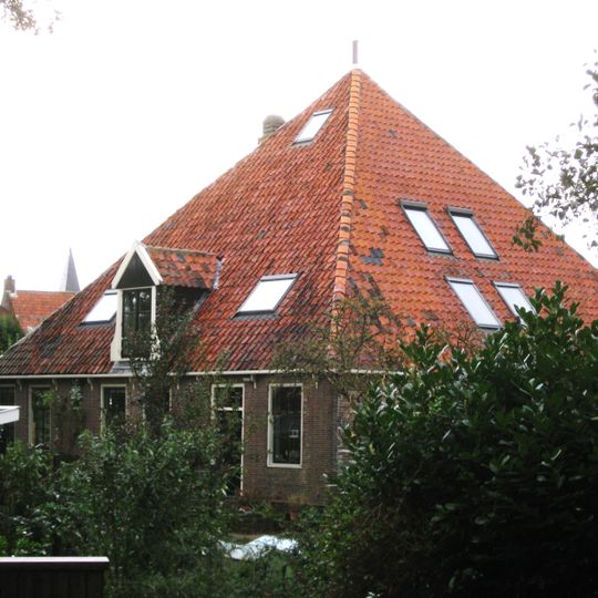 Stelphoeve, met losse hooiberg