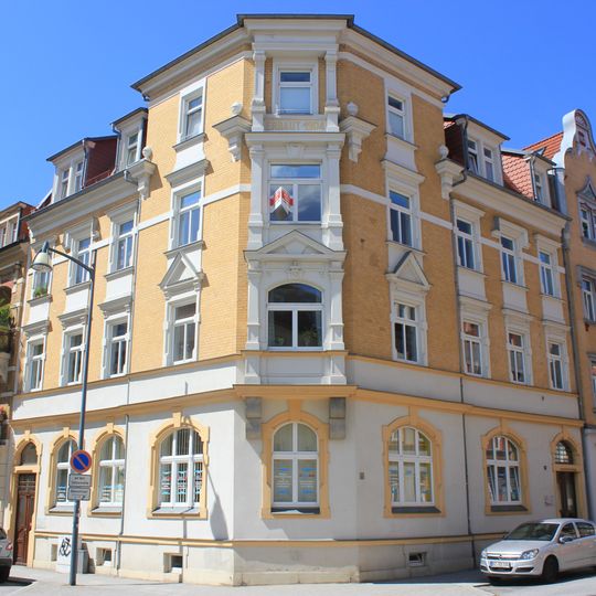 Wohnhaus Lotzestraße 12