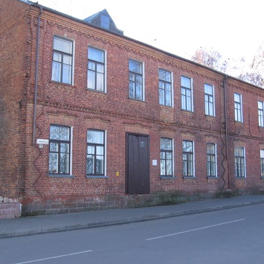 Kamsamolskaja 1, Pružany