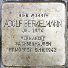 Stolperstein en memoria de Adolf Berkelmann