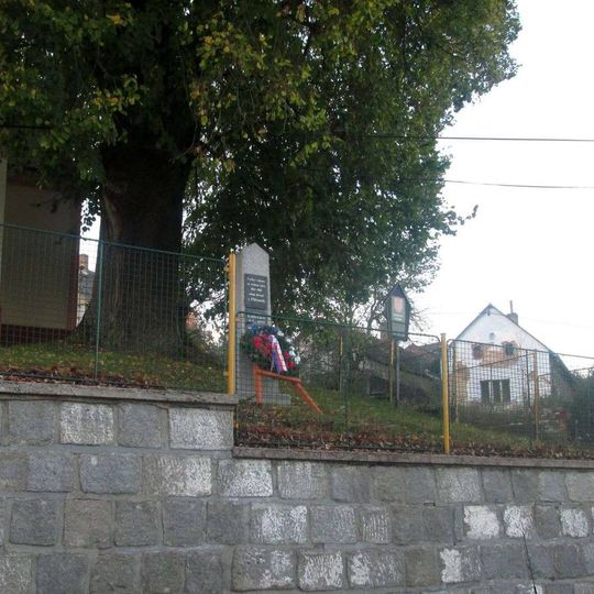 Pomník padlým v Chloumku