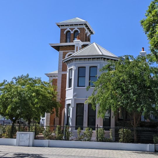 Tower House, Northbridge