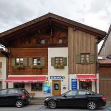 Ludwig-Thoma-Straße 9