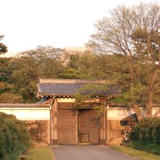 Castel de Hanzō-mon