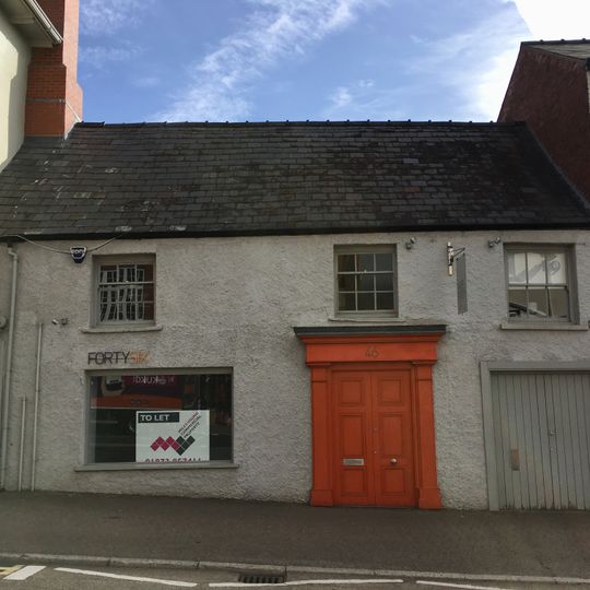 No.46 Cross Street, Abergavenny