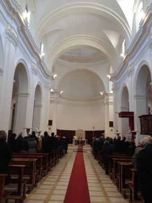 Interior 0