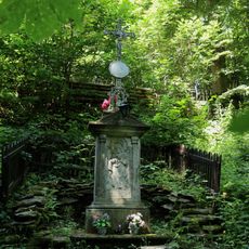 Kříž v Souvlastní nad serpentinou