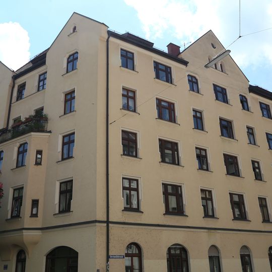 Dreimühlenstraße 1