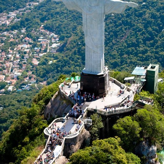 Rio de Janeiro: Carioca Landscapes between the Mountain and the Sea