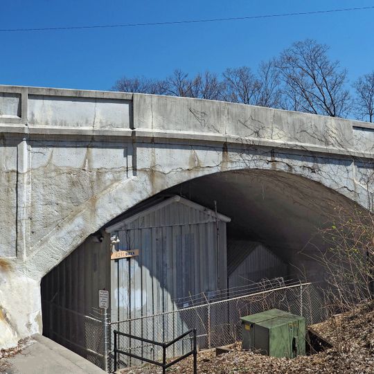 Queen Avenue Bridge